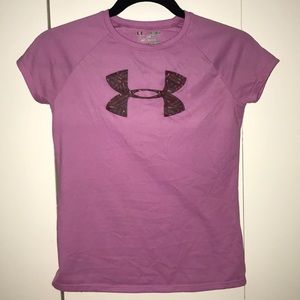 light pink under armor t-shirt